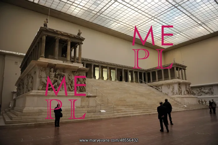 : Pergamon Altar. Detail : Pergamon Altar. Detail
