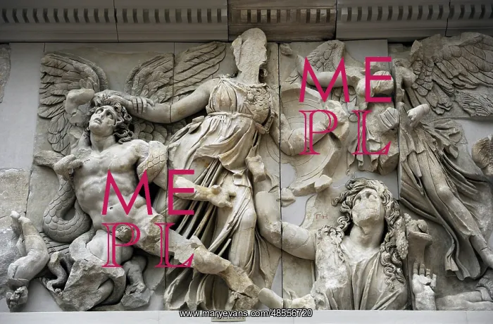: Pergamon Altar. Athena against the giant Alcyoneus : Pergamon Altar. Athena against the giant Alcyoneus