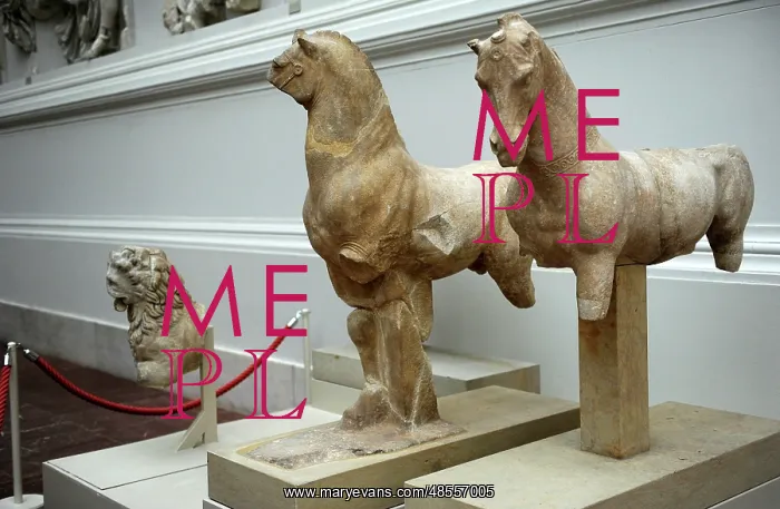 : Pergamon Altar. Statue. Detail : Pergamon Altar. Statue. Detail