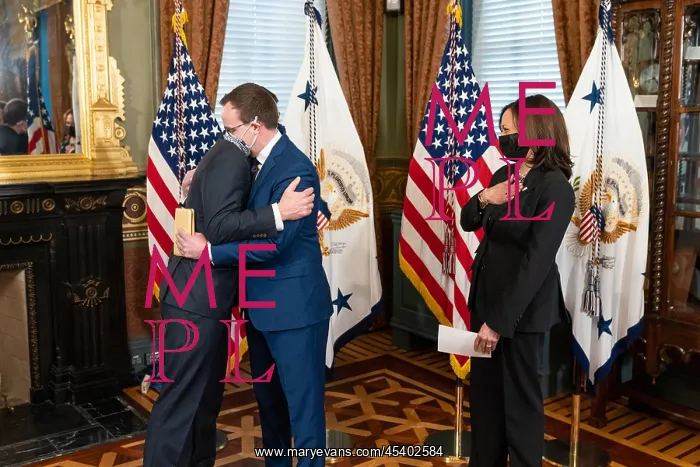 : Pete Buttigieg embraces his husband, Chasten Buttigieg : Pete Buttigieg embraces his husband, Chasten Buttigieg