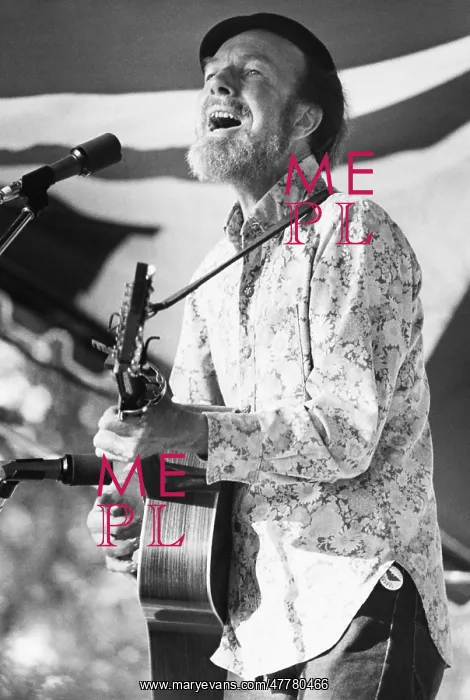 : Pete Seeger, Folk Singer, 1975 : Pete Seeger, Folk Singer, 1975