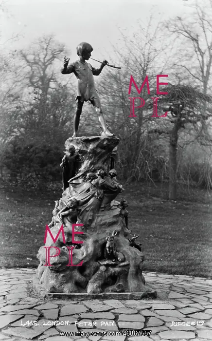 : Peter Pan Statue in London : Peter Pan Statue in London