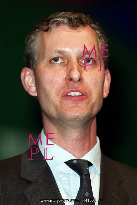  : Peter Sondergaard