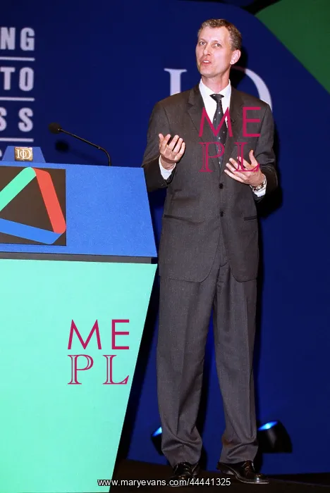  : Peter Sondergaard