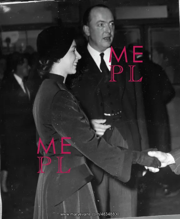 : Peter Thorneycroft and Queen Elizabeth II : Peter Thorneycroft and Queen Elizabeth II