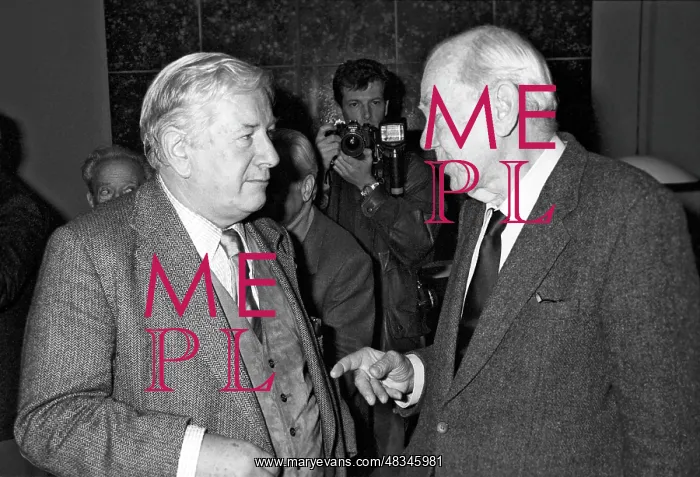 : Peter Ustinov and Graham Greene, 1987 : Peter Ustinov and Graham Greene, 1987