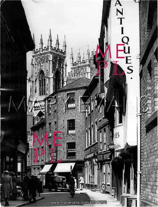 : PETERGATE, YORK : PETERGATE, YORK