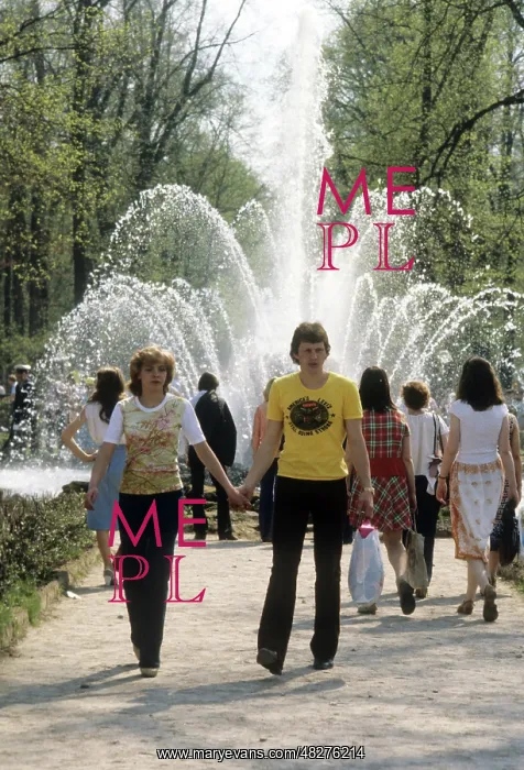 : Peterhof Palace Complex, 1981 : Peterhof Palace Complex, 1981