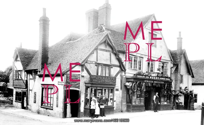  : Petworth, Saddlers Row 1906