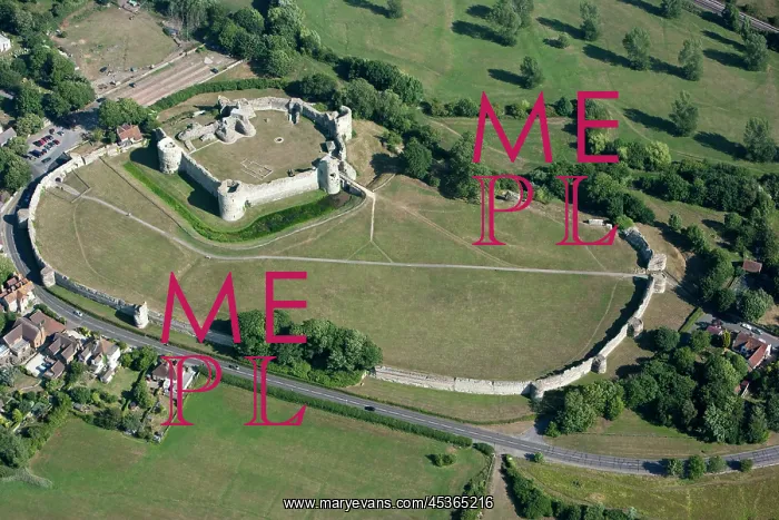: Pevensey Castle : Pevensey Castle