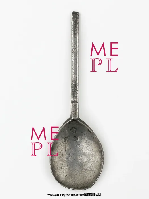 : Spoon. Pewter spoon with a slip top, made in England in c.1600 : Spoon. Pewter spoon with a slip top, made in England in c.1600