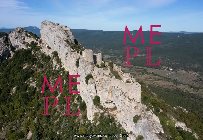 : Peyrepertuse Castle, Duilhac-sous-Peyrepertuse, Aude, France : Peyrepertuse Castle, Duilhac-sous-Peyrepertuse, Aude, France