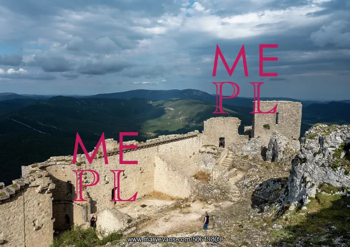 : Peyrepertuse Castle, Duilhac-sous-Peyrepertuse, Aude, France : Peyrepertuse Castle, Duilhac-sous-Peyrepertuse, Aude, France