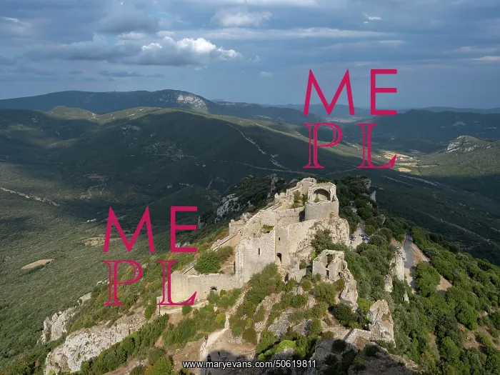 : Peyrepertuse Castle, Duilhac-sous-Peyrepertuse, Aude, France : Peyrepertuse Castle, Duilhac-sous-Peyrepertuse, Aude, France