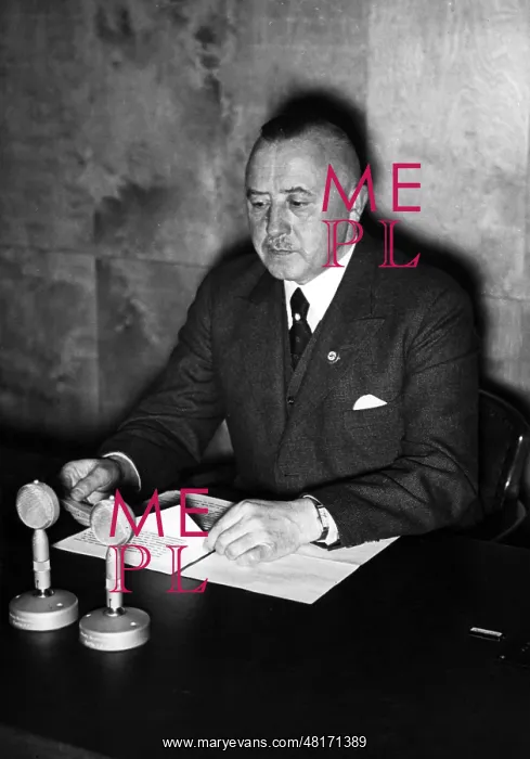 : Pfundtner, politician, State Secretary : Pfundtner, politician, State Secretary