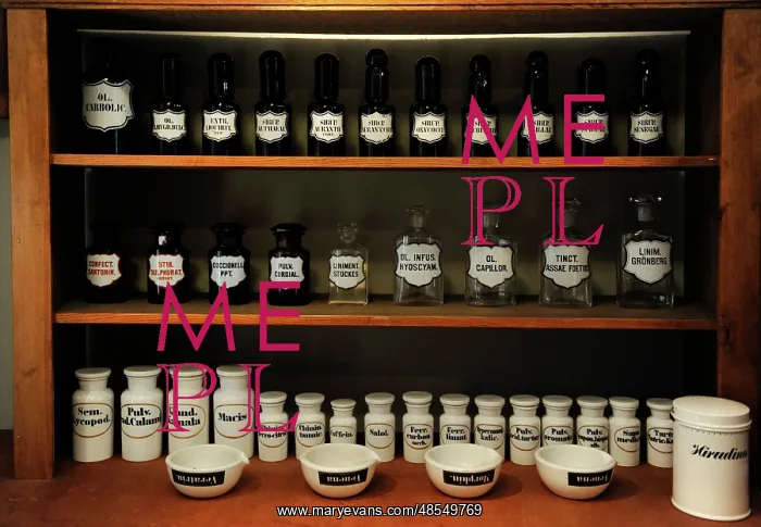 : Pharmacy jars (glass and ceramic) and mortars. Museum of Pha : Pharmacy jars (glass and ceramic) and mortars. Museum of Pha