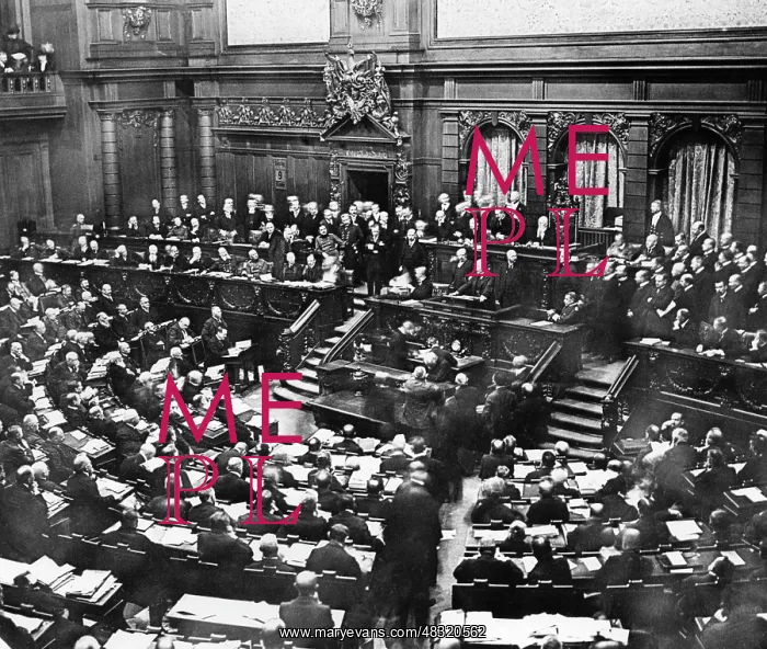 : Philipp Scheidemann in the Reichstag, 1913 : Philipp Scheidemann in the Reichstag, 1913