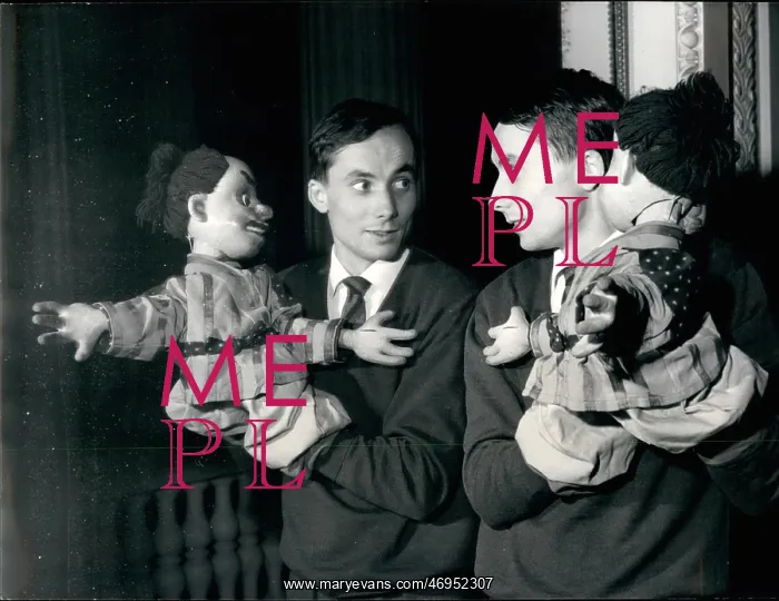: Philippe Genty, puppet showman, Odeon Theatre, Paris : Philippe Genty, puppet showman, Odeon Theatre, Paris