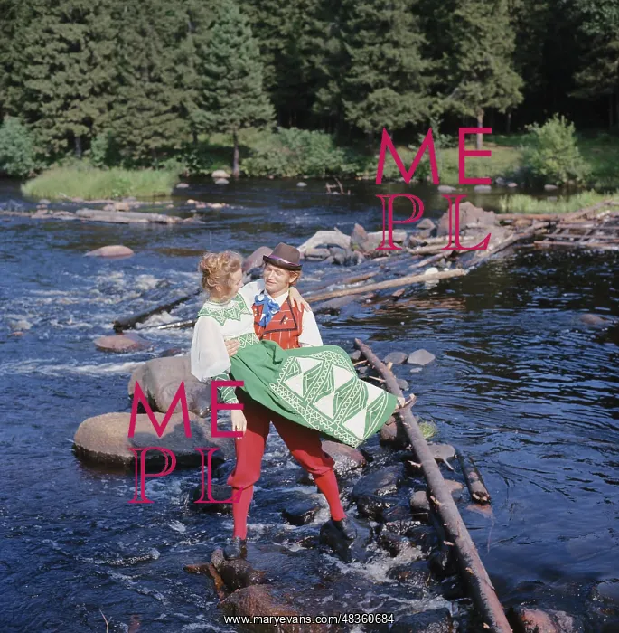 : Photo etude, 1977 : Photo etude, 1977