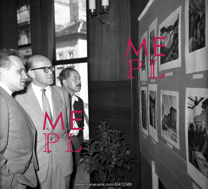 : Photo exhibition : Photo exhibition