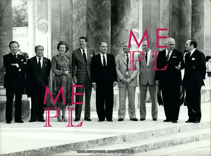 : Photo call of nine world leaders : Photo call of nine world leaders
