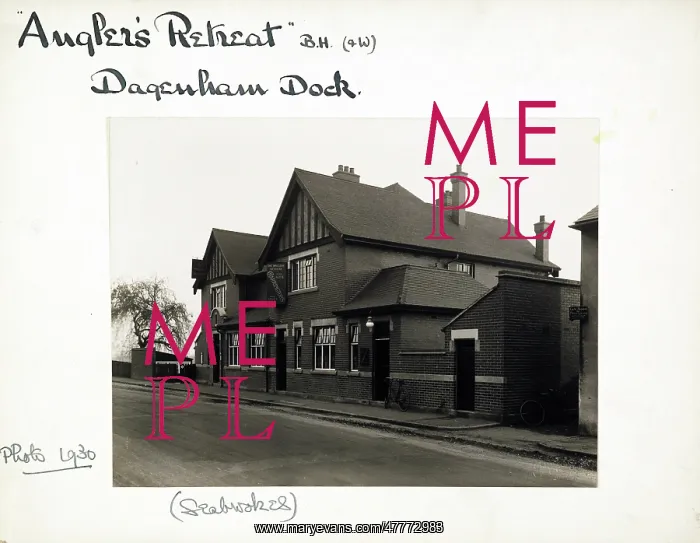 : Photograph of Angler's Retreat PH, Dagenham Dock, Essex : Photograph of Angler's Retreat PH, Dagenham Dock, Essex