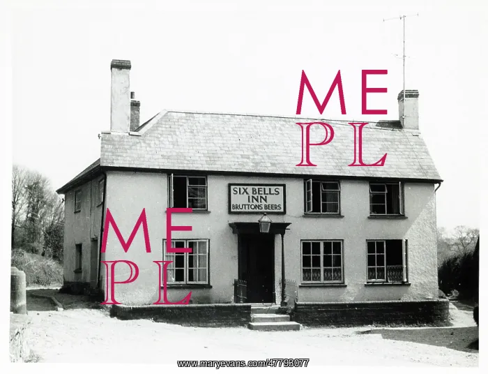 : Photograph of Six Bells PH, Honiton, Devon : Photograph of Six Bells PH, Honiton, Devon