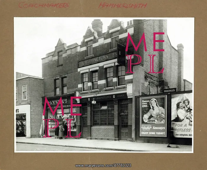 : Photograph of Coachmakers PH, Hammersmith, London : Photograph of Coachmakers PH, Hammersmith, London