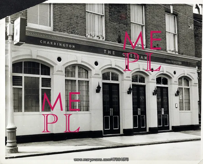 : Photograph of Gresham Tavern, Brixton, London : Photograph of Gresham Tavern, Brixton, London