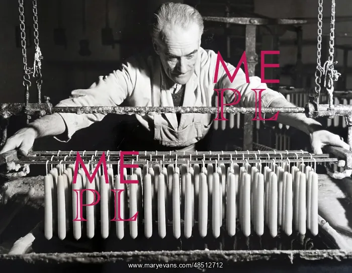  : Photograph of making candle Dips