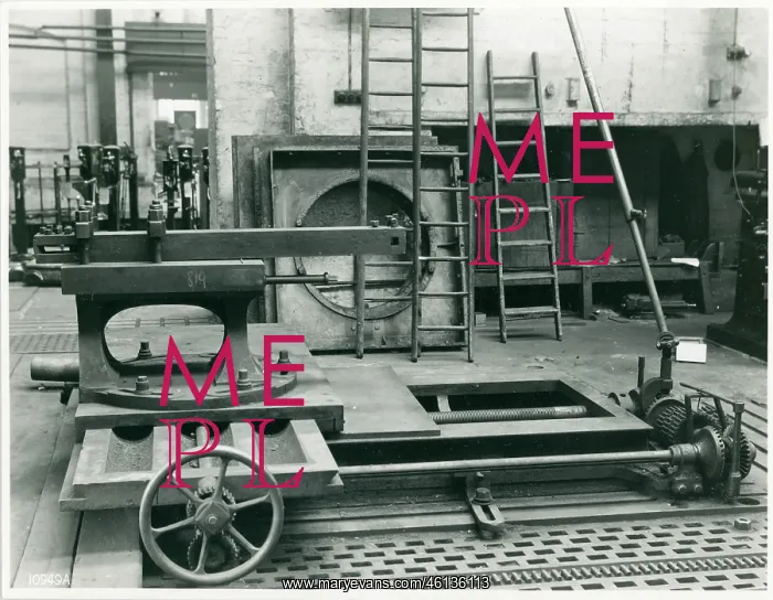 : Photograph of Old Face Plate Lathe : Photograph of Old Face Plate Lathe