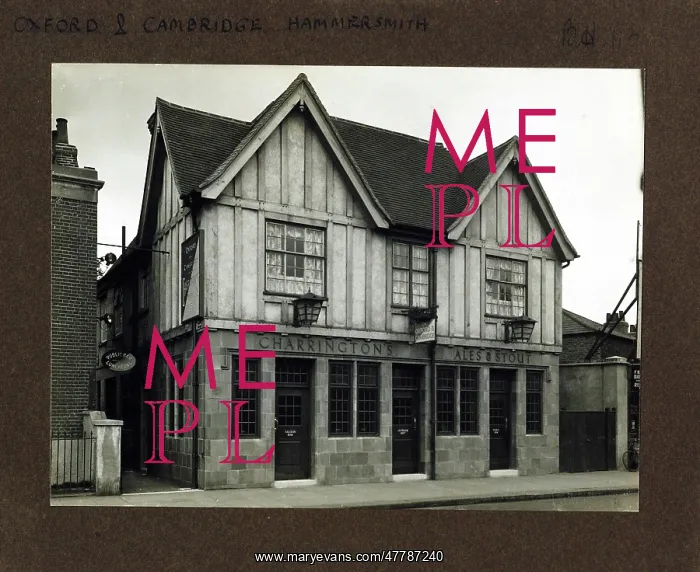: Photograph of Oxford & Cambridge PH, Hammersmith, London : Photograph of Oxford & Cambridge PH, Hammersmith, London