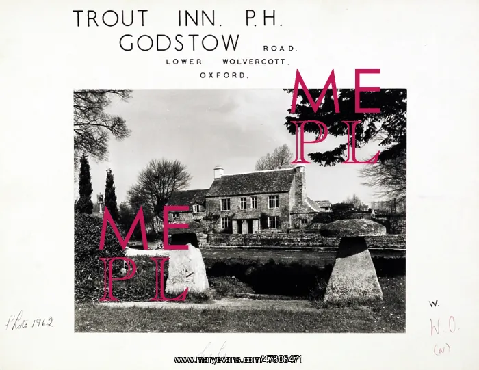 : Photograph of Trout Inn, Lower Wolvercott, Oxfordshire : Photograph of Trout Inn, Lower Wolvercott, Oxfordshire