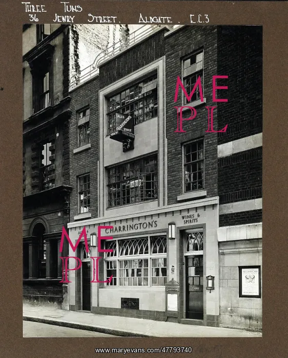 : Photograph of Three Tuns PH, Aldgate, London : Photograph of Three Tuns PH, Aldgate, London