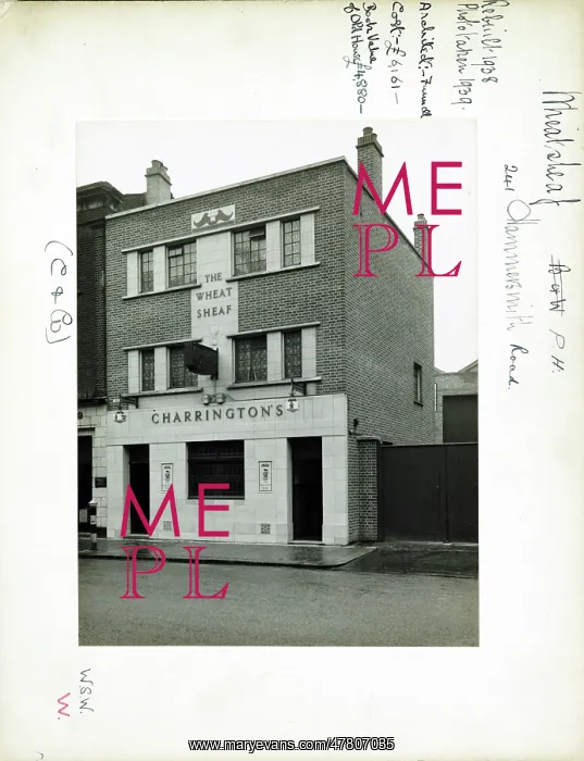 : Photograph of Wheatsheaf PH, Hammersmith, London : Photograph of Wheatsheaf PH, Hammersmith, London
