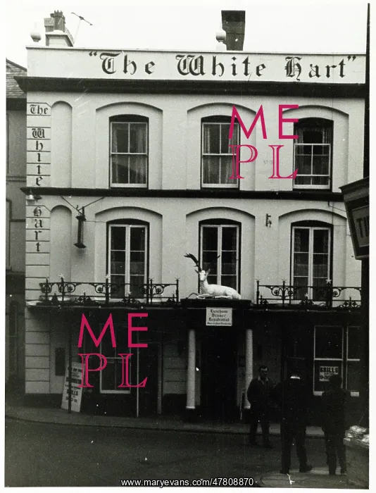 : Photograph of White Hart PH, Holsworthy, Devon : Photograph of White Hart PH, Holsworthy, Devon