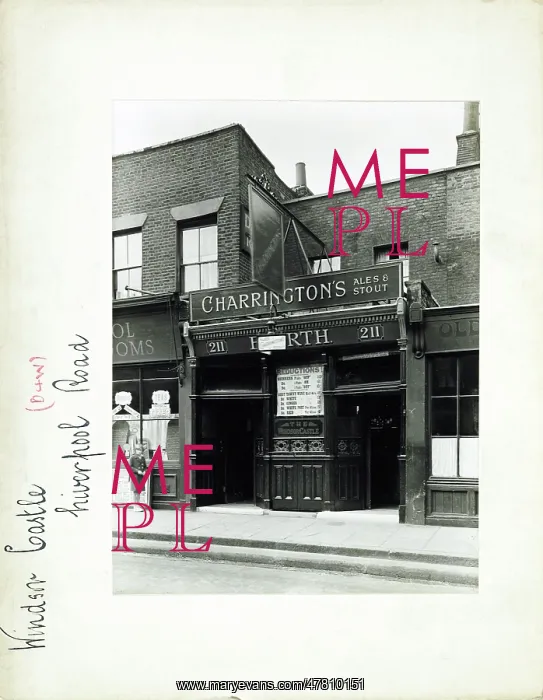 : Photograph of Windsor Castle PH, Islington (Old), London : Photograph of Windsor Castle PH, Islington (Old), London