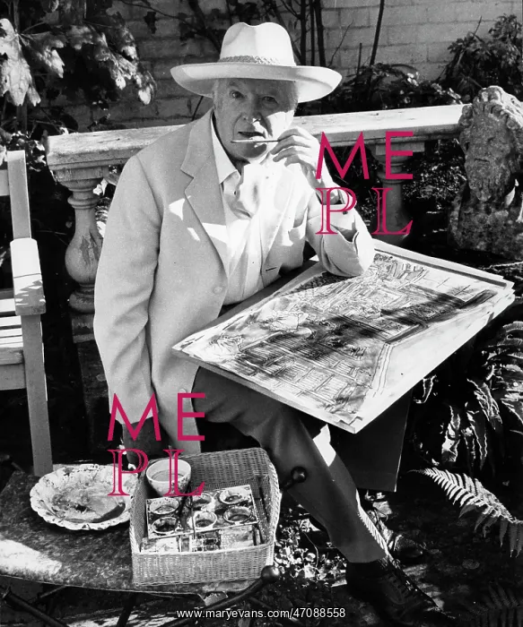 : Photographer Sir Cecil Beaton : Photographer Sir Cecil Beaton