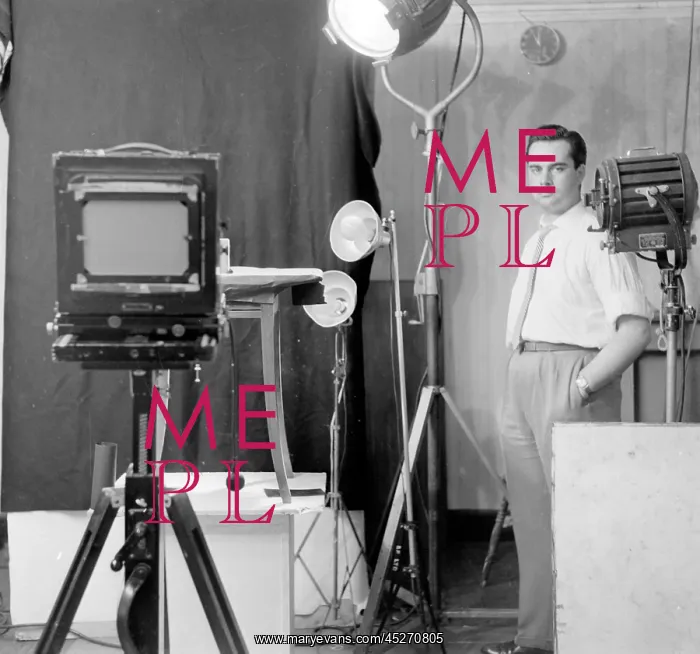 : Photographic studio setup : Photographic studio setup