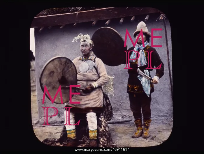 : Photographing the World : Photographing the World