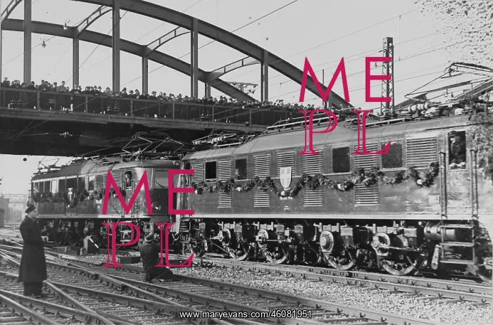 : Photograph.Opening of electrified Westbahn railway : Photograph.Opening of electrified Westbahn railway