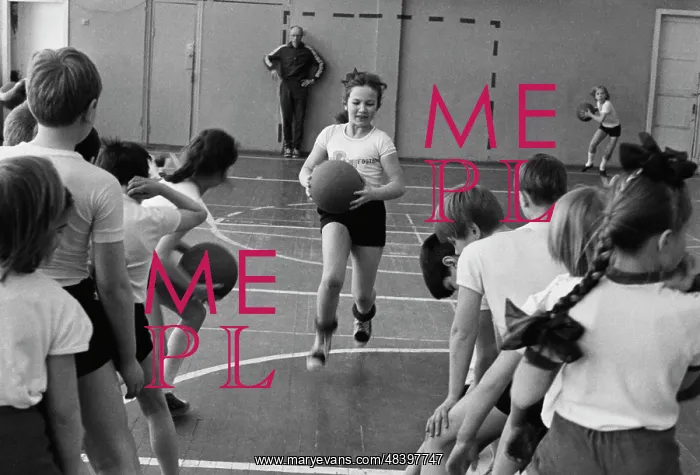 : Physical education class : Physical education class