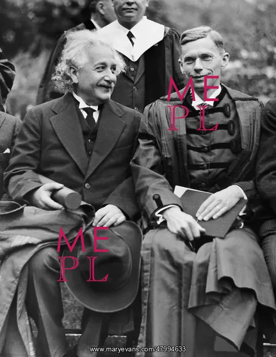: The physicist and Nobel laureate Albert Einstein (left) : The physicist and Nobel laureate Albert Einstein (left)