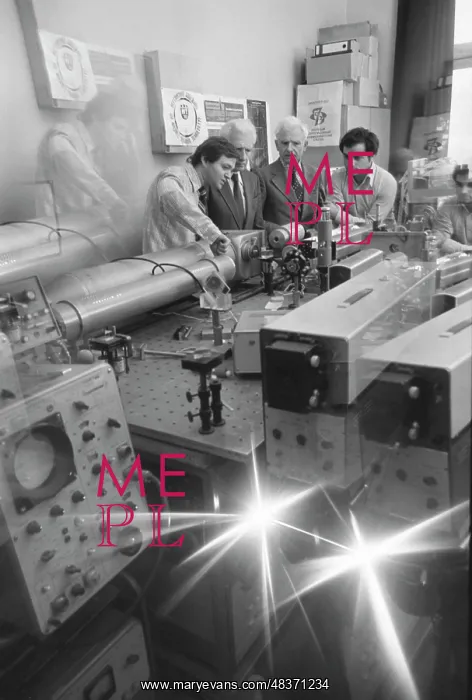 : Physicists Svyatoslav and Vsevolod Moskalenko : Physicists Svyatoslav and Vsevolod Moskalenko