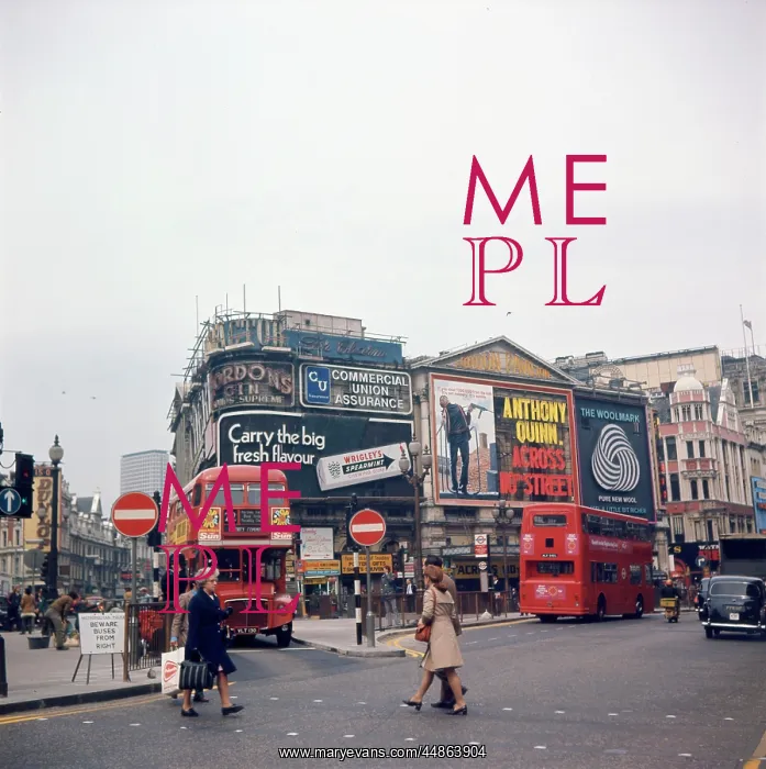 : PICCADILLY CIRCUS 1973 : PICCADILLY CIRCUS 1973
