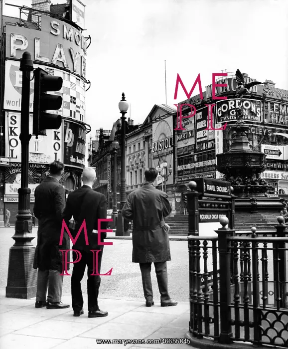 : Piccadilly Circus c. 1950 : Piccadilly Circus c. 1950