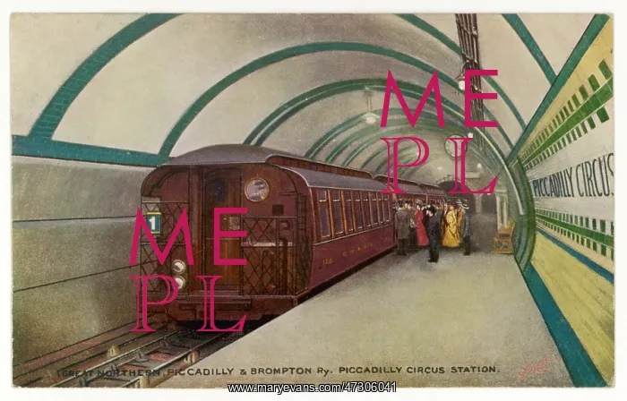 : Piccadilly Circus Tube : Piccadilly Circus Tube
