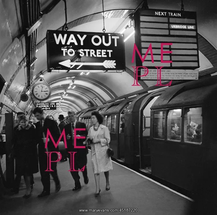 : Piccadilly Circus Underground Station : Piccadilly Circus Underground Station