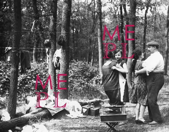 : Picnic in Grunewald, 1926 : Picnic in Grunewald, 1926