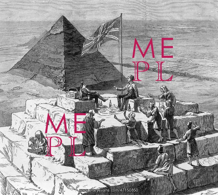 : Picnic on the pyramids in Cairo, Egypt : Picnic on the pyramids in Cairo, Egypt